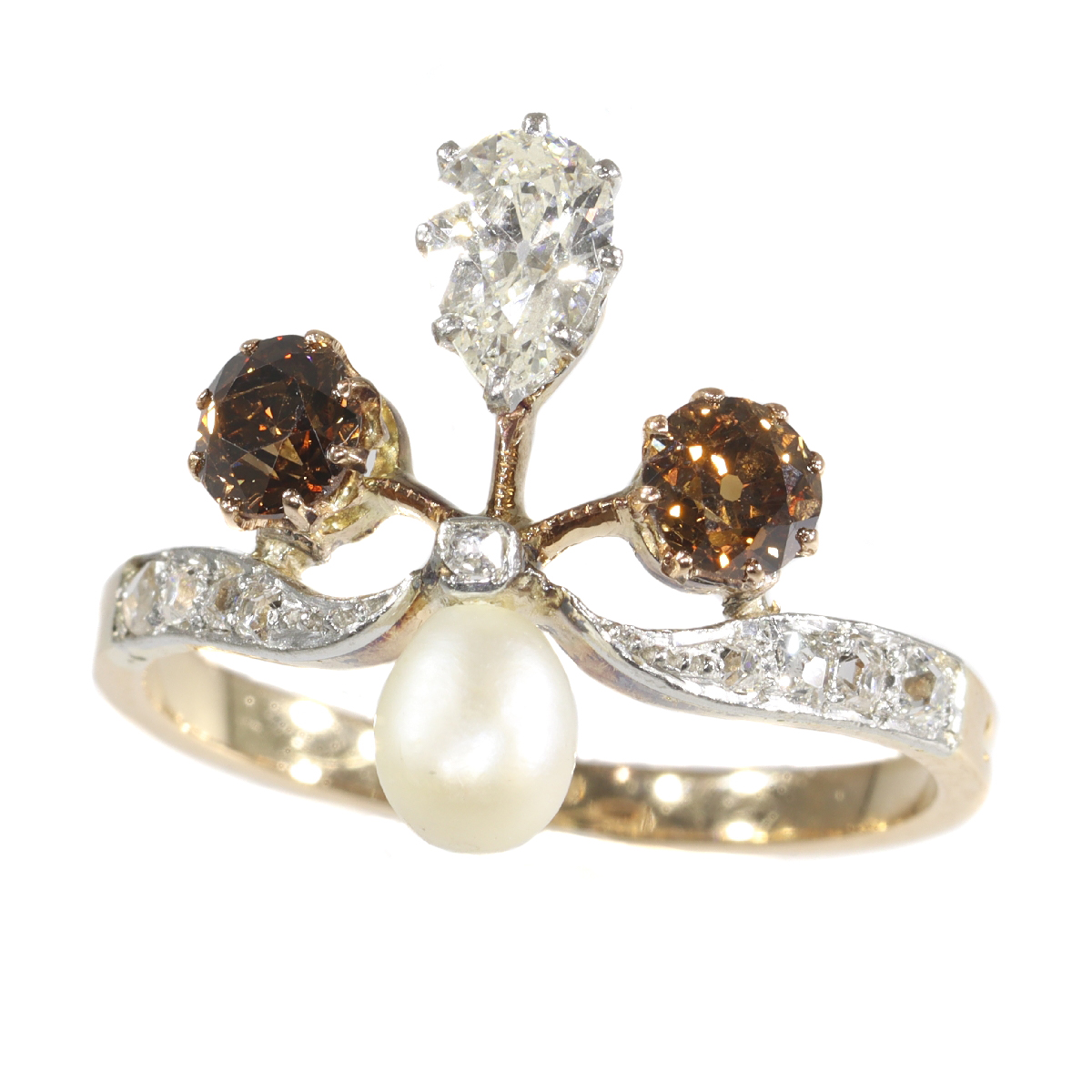 Belle Epoque diamond ring in Fleur-de-lis shape with fancy colour diamonds